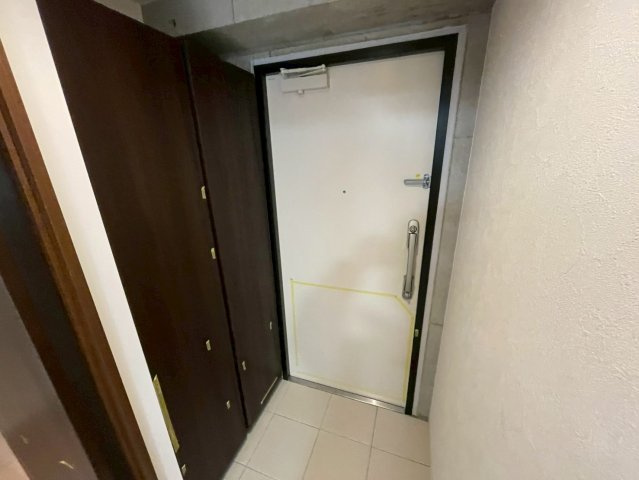 エカルラート青谷の玄関