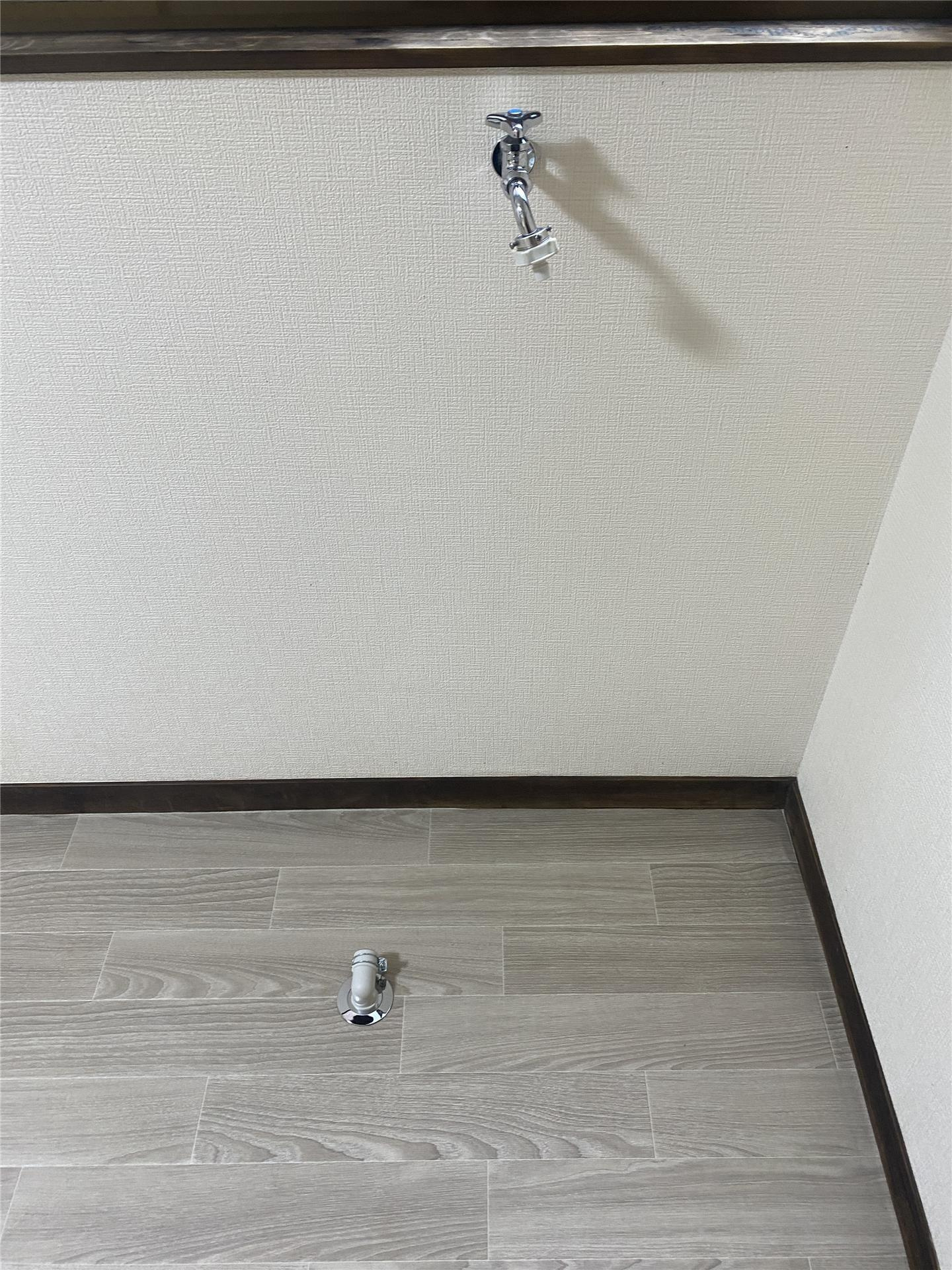 エステート小林Ｂの洗面所|洗濯機置場