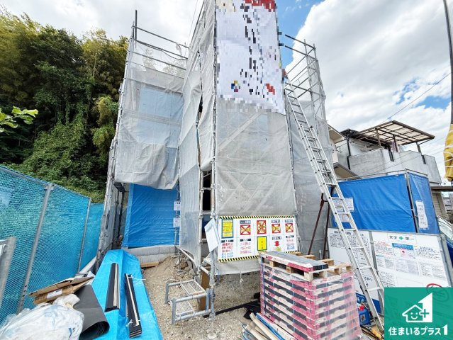 大阪狭山市今熊　新築一戸建ての外観|現在建築中！落ち着いた街並みで新生活を始めることが出来そう！周辺の物件も併せてご紹介させて頂きます！