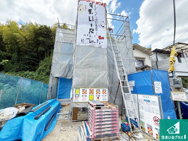 大阪狭山市今熊　新築一戸建ての外観|現在の進捗状況です！順調に作業進行中、完成が待ち遠しいです！詳細の間取り等、お気軽にお問い合わせください！