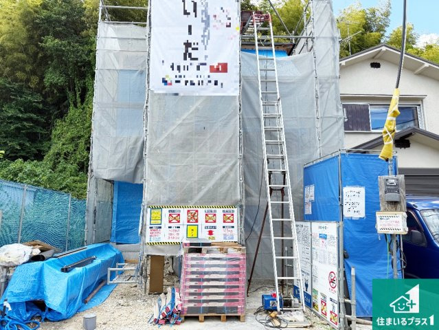 大阪狭山市今熊　新築一戸建ての外観|現在建築中！落ち着いた街並みで新生活を始めることが出来そう！周辺の物件も併せてご紹介させて頂きます！