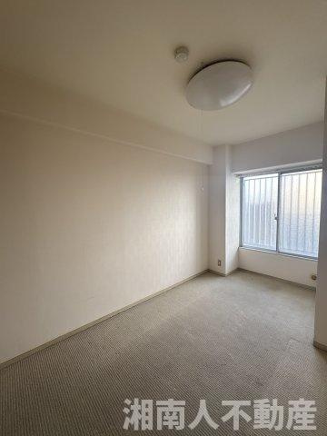 平塚スカイハイツの洋室|個人の部屋や寝室として使える洋室です