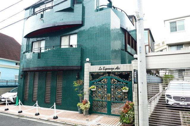 ラ・エスペランサ・レイの外観