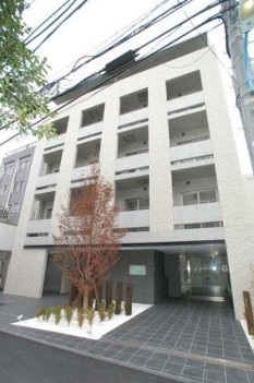 【外観】 | ステージファースト上落合 | 鉄筋コンクリート造のがっちりとした建物。