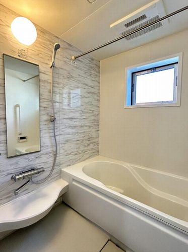 【浴室】 | 【仲介手数料０円】茅ヶ崎市室田1丁目　中古一戸建て | 茅ヶ崎市室田1丁目　中古一戸建て