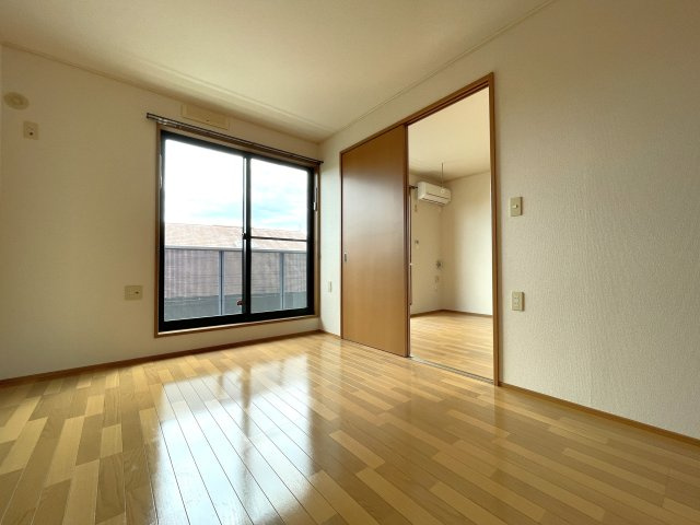 クレドールの洋室