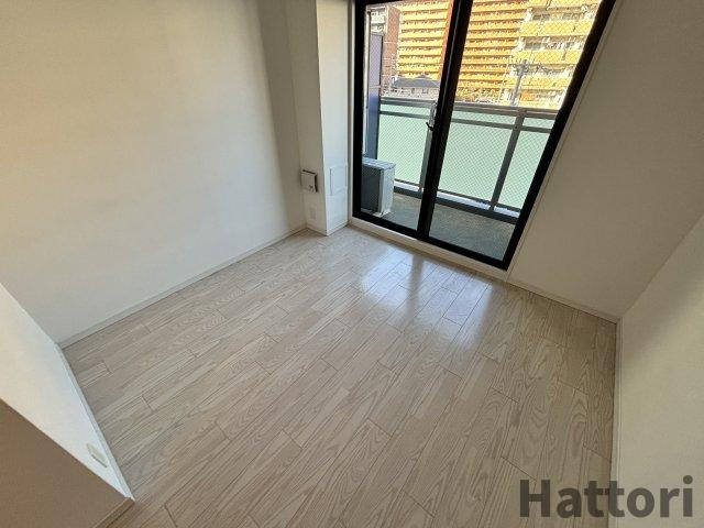 M-RESIDENCE新大阪Gardenの居間・リビング