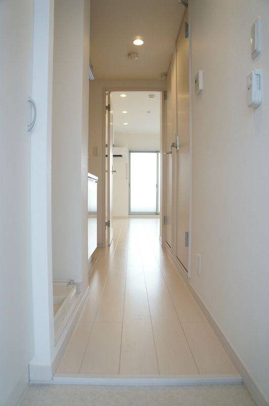 リブリ・胡録台の玄関