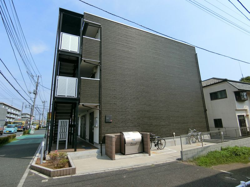 リブリ・胡録台のエントランス