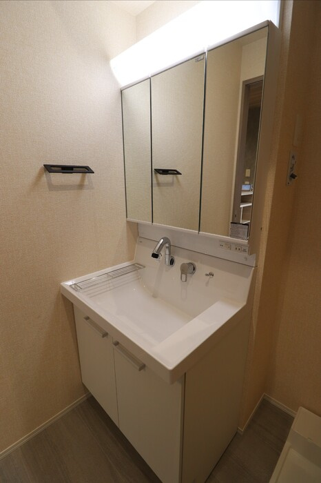 RESUA向中野　C棟の洗面所