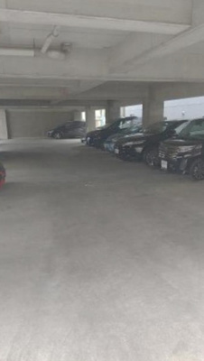 【駐車場】 | クレイドル新和 | 駐車場に車を止められます