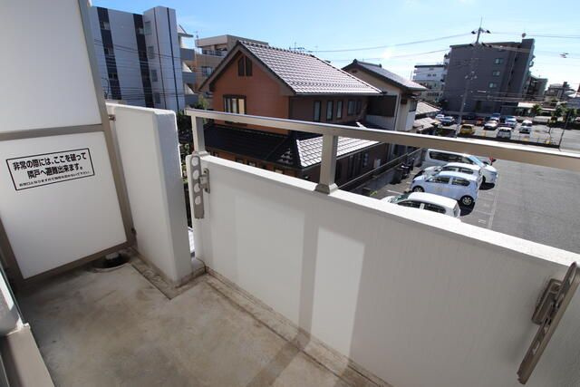 ラリベルタ桜木のバルコニー