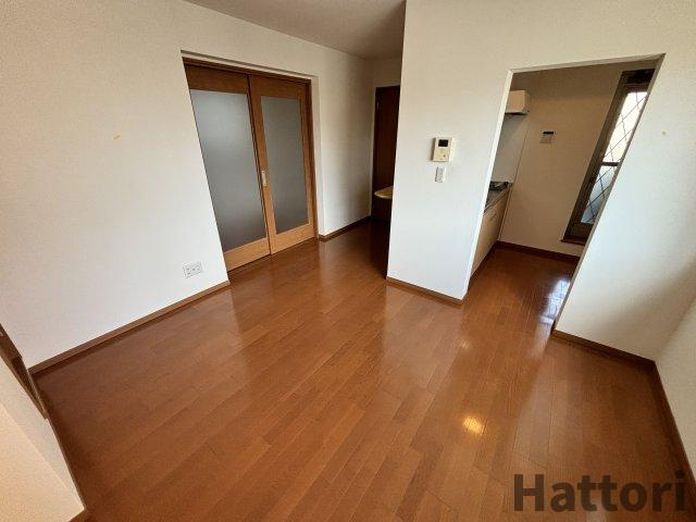 KTIレジデンス池田栄町の居間・リビング