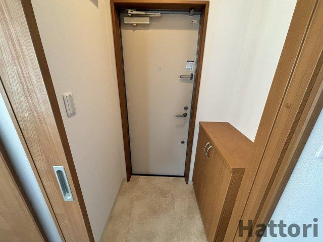 KTIレジデンス池田栄町の玄関