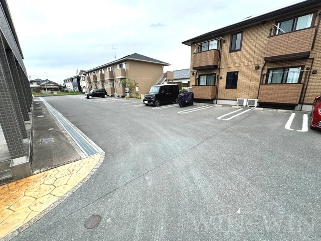 ぱるタウン Aの駐車場