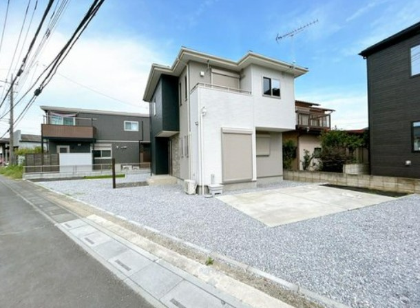 【中古】比企郡川島町上伊草築浅中古住宅