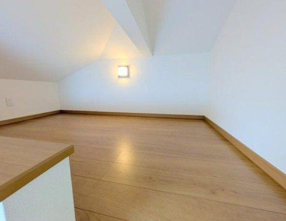 【中古】比企郡川島町上伊草築浅中古住宅の洋室|便利なロフト付き☆