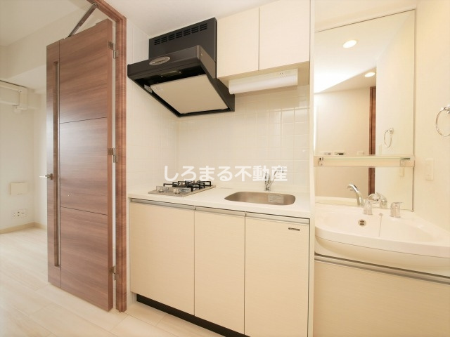 プレサンス難波幸町のキッチン