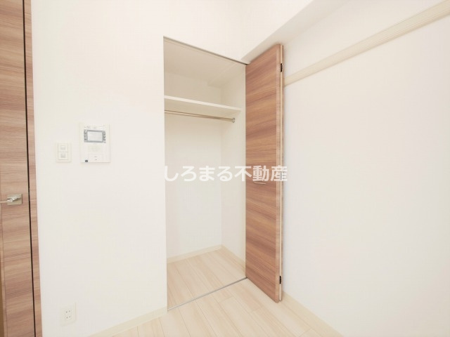 プレサンス難波幸町の収納