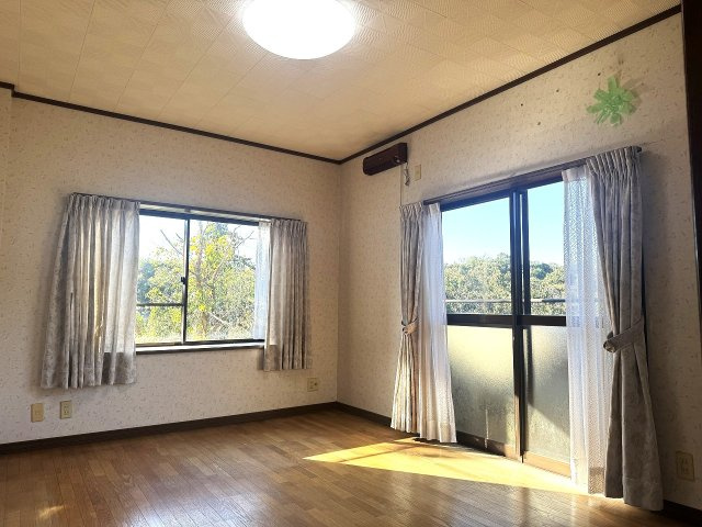 松沢戸建の洋室|北側洋室