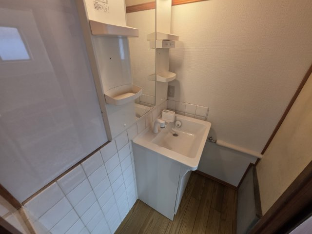 姫路市飯田３丁目連棟の洗面所