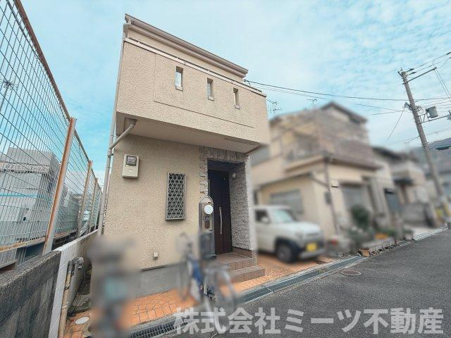 池之端町　中古戸建の前面道路含む現地写真
