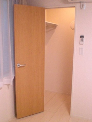 【内装】 | クレイノルミネスⅡ | 明るい色調の室内です