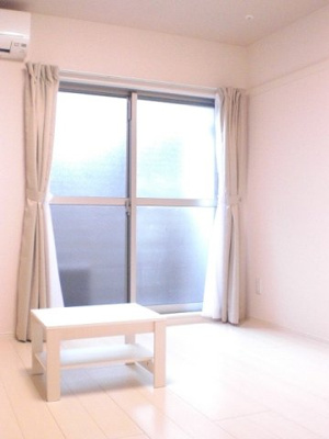 【居間・リビング】 | クレイノルミネスⅡ | おしゃれな居間です