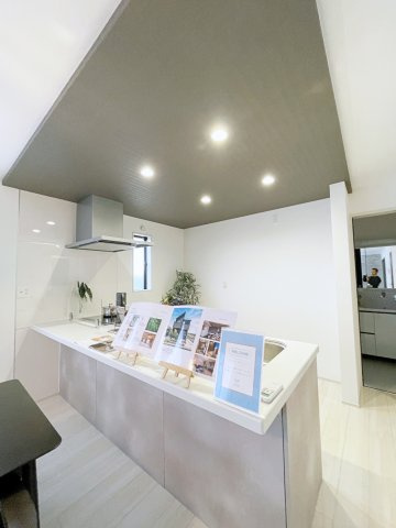 新築戸建・新築建売　郡山市片平町釜場モデル棟　小山田小・第六中のキッチン