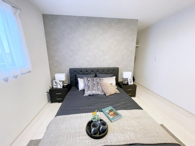 新築戸建・新築建売　郡山市片平町釜場モデル棟　小山田小・第六中の洋室