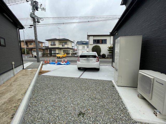 新築戸建・新築建売　郡山市片平町釜場モデル棟　小山田小・第六中の駐車場