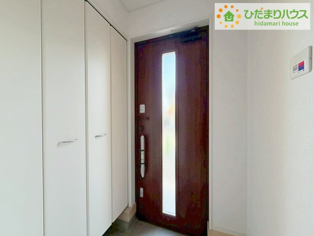 いわき市佐糠町第8　新築戸建　4号棟の玄関|丁度良い靴箱のサイズ♪これだけあれば家族全員の靴がしまえてスッキリ(^O^)