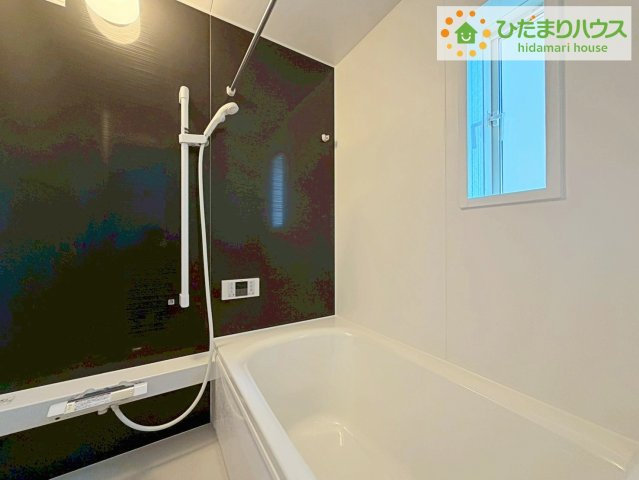 いわき市佐糠町第8　新築戸建　4号棟の浴室|清潔感のある浴室は自分一人のリラックス空間を演出してくれます。もちろんお子様と一緒でも十分な広さがあり快適です(^^♪