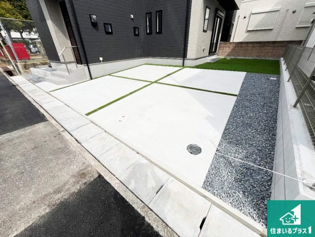 神戸市西区玉津町新方　新築一戸建ての駐車場|駐車スペース！散水栓があるので、こまめに愛車を洗えます！