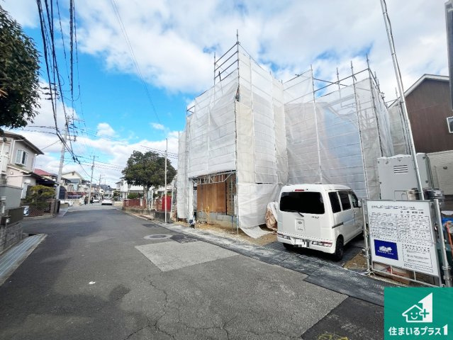 神戸市西区玉津町新方　新築一戸建ての前面道路含む現地写真|周辺は落ち着いた街並みの住宅地！子育てがしやすい住環境です！まだ未完成ですが、現地でしかわからない事もございます。是非一度ご覧ください。