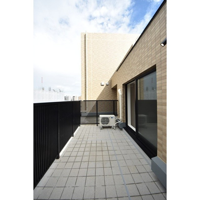 【バルコニー】