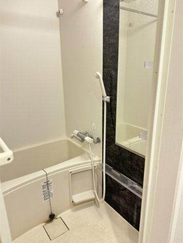 リブリ久米川の浴室