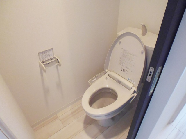 エルスタンザ赤羽のトイレ|温水洗浄便座付いてます☆