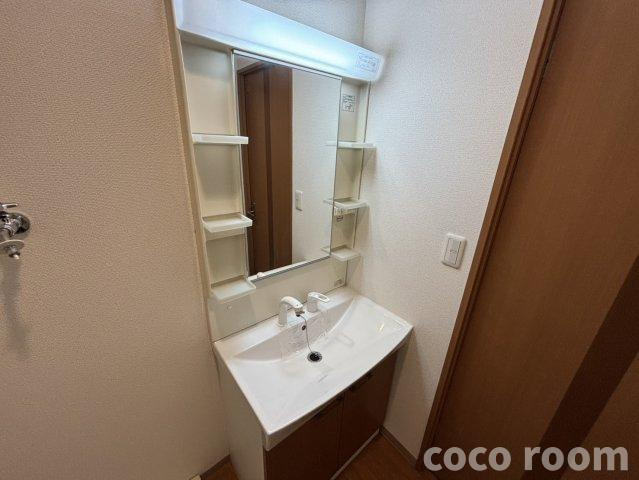 グランチェスタⅡの独立洗面台