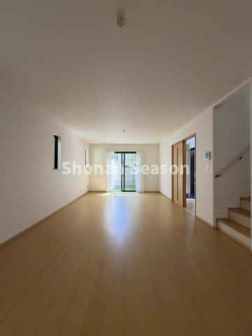 【前面道路含む現地写真】 | 同じ工務店様の施工例です。