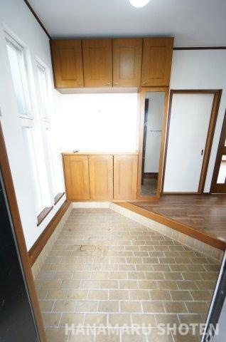 中古　市原市泉台の玄関|＊当日ご案内可＊ご希望の物件まとめてご案内！弊社が掲載していない物件でもOK♪お気軽にご相談ください ♪お電話でのお問合わせがスムーズ♪