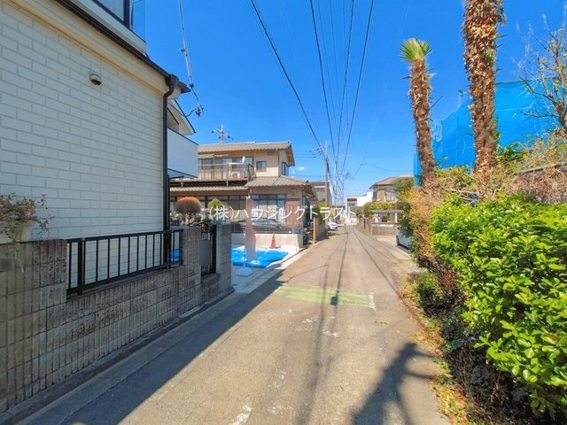 仲介手数料無料　KEIAI　GRACE所沢市東新井町2期・新築全1棟の前面道路含む現地写真