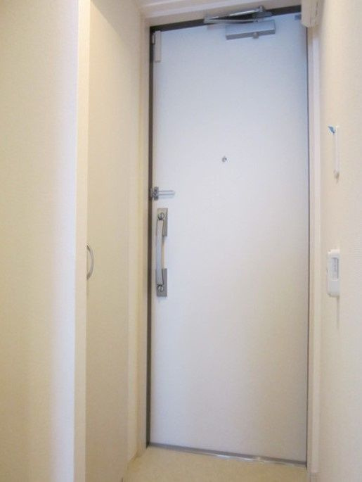 リブリ・プレジャーの玄関