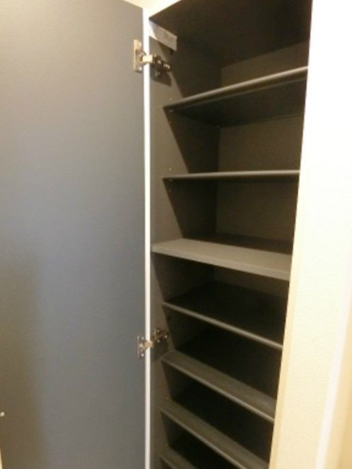 リブリ・プレジャーの収納