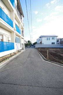 【前面道路含む現地写真】 | 【仲介手数料無料！！】府中市新町2丁目　建築条件付き売地（全3区画）3区画　3690万円
