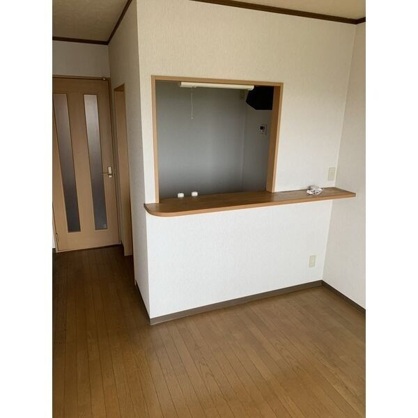 ハイツ沢添の居間・リビング