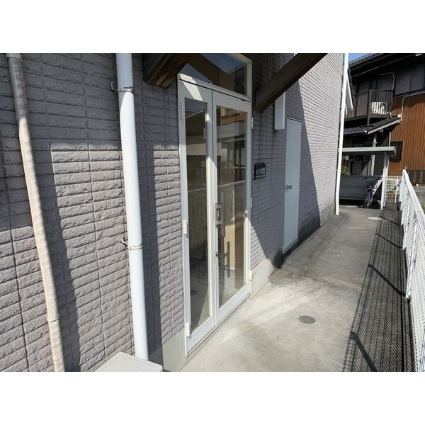 ハイツ沢添の庭