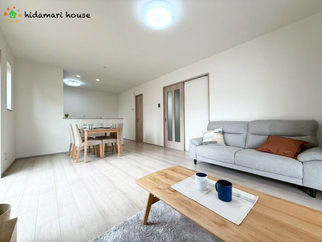 上尾市上尾村　新築戸建　ハートフルタウンAの居間・リビング