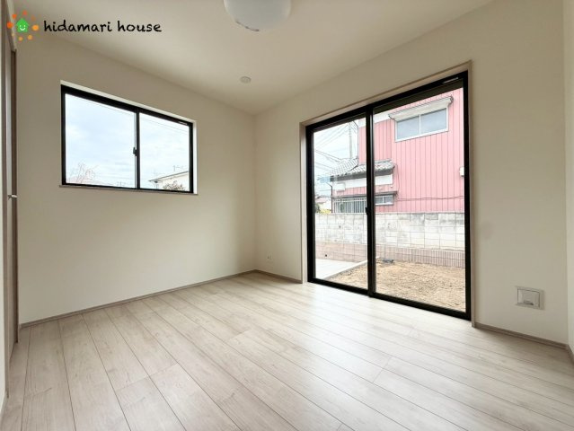 上尾市上尾村　新築戸建　ハートフルタウンAの洋室|1階洋室：5.18帖