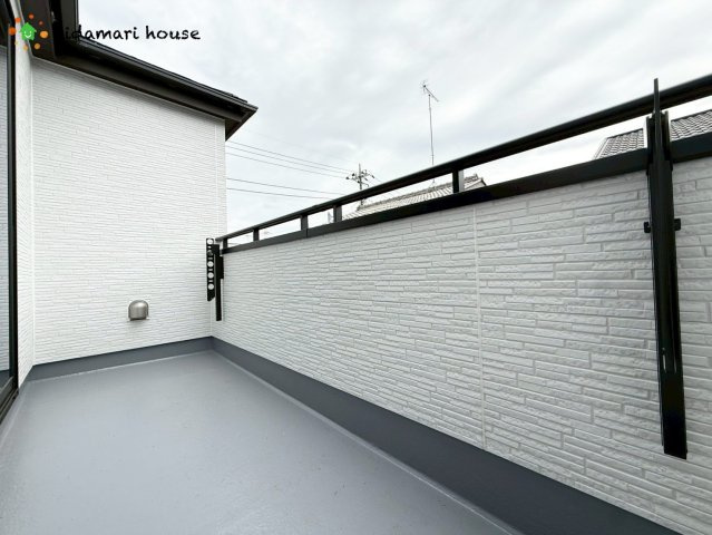 上尾市上尾村　新築戸建　ハートフルタウンAのバルコニー